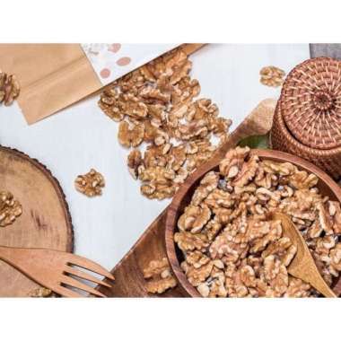 RAW WALNUT / KACANG WALNUT/KACANG OTAK MENTAH 100 GRAM PREMIUM