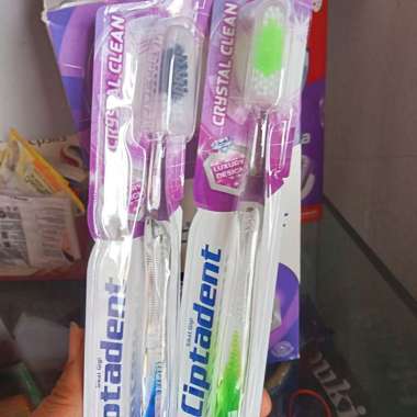 CIPTADENT Sikat Gigi 3 pc