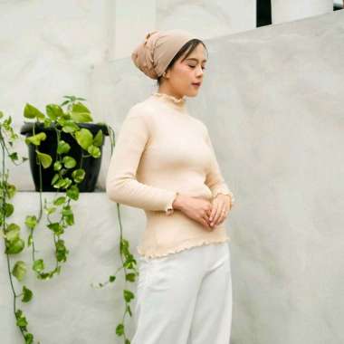 PUSSAT Eshika Sweater Knit Rajut Kriwil Korea Style Lengan Panjang Daisy Sweater Rajut Korea Sweater