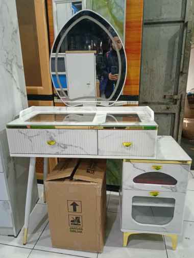 Meja Rias Sensor DT-217 • Kaki Besi • Cermin Sensor LED • Kursi Rias Puff Oscar Cream