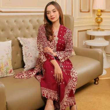 Kebaya Merah Outer Batik One Set Kebaya One Set Batik Kebaya Wisuda Setelan Batik Modern