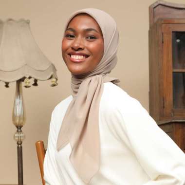 Lozy Hijab - Nala Voal Square (Hijab Voal Segiempat Segi Empat) Cream Almond