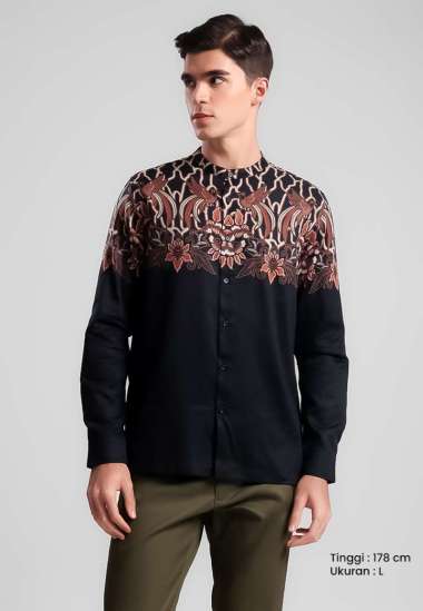 MANZONE - Kemeja Batik Shanghai Lengan Panjang Pria Ernando Modern Fit - Black Black M
