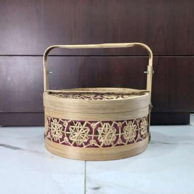 Rantang Anyaman Bambu Bulat Sokase Teruntum Merah D.25 Home Decor