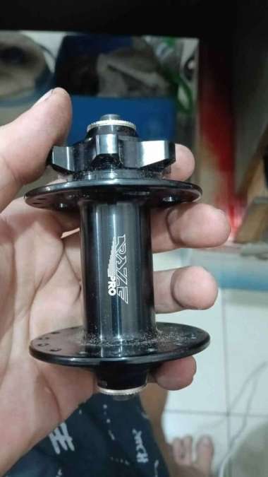 HUB DEPAN RAZE 28 HOLE 32 HOLE DISC BRAKE CAKRAM 28 Hole Raze Pro
