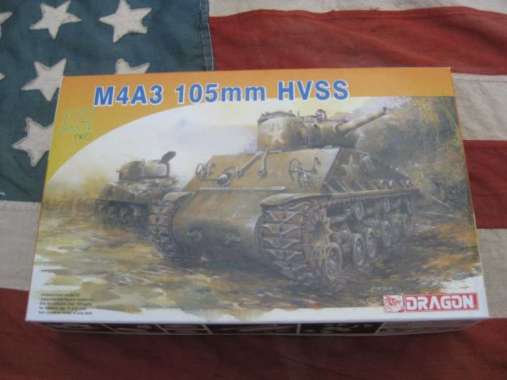 Tank M4A3 (105) HVSS Sherman Skala 1:72 Dragon