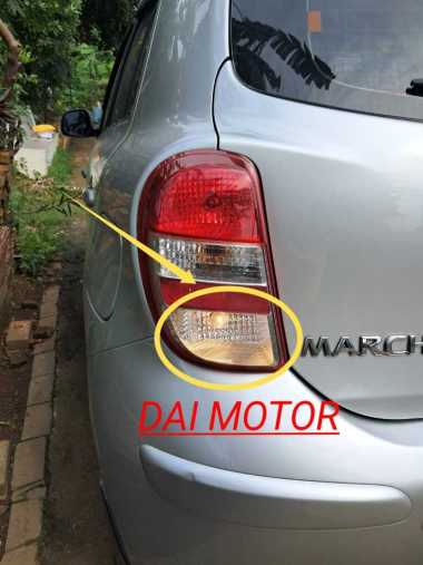 bulb bohlam lampu mundur nissan march