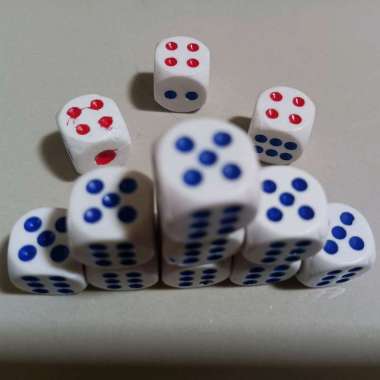 Dadu mainan bahan plastik PVC 15 mm x 1,5 cm jumbo dice board games dot domino kartu uno monopoli