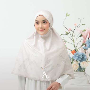JANNA KHIMAR SERIES AUTHENTISM HIJAB INSTANT MOTIF IVORY LACE