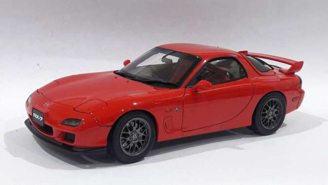 1:18 POLAR MASTER MAZDA RX-7 SPRINT RED