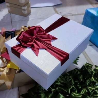 KOTAK HADIAH SPESIAL HARDBOX HAMPERS CANTIK VOLUME 2 KG 30x20x15cm