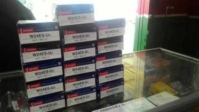 Busi W24ES merk Denso