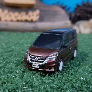Diecast Miniatur Nissan Serena C27 maroon skala 1:64