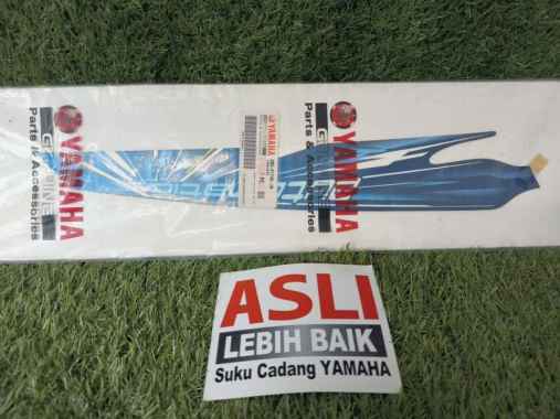 28D-F174G-20 STRIPING STIKER MIO LAMA 28D