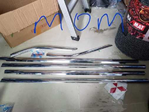 List Pelipit Lis Kaca Pintu Samping Chrome Mitsubisi Xpander 2018