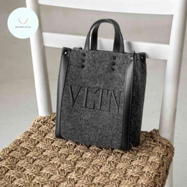 Valentino VLTN Logo Vertical Tote Bag Anthracite/Black