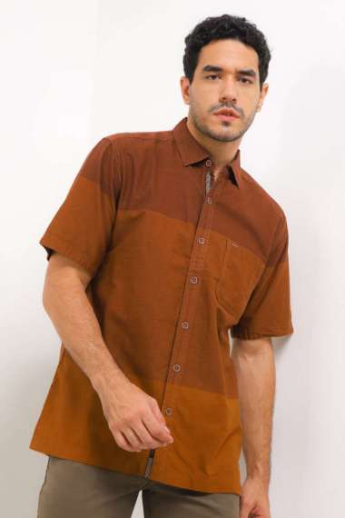 Cardinal Kemeja Lengan Pendek Pria E1640P03B Brown M