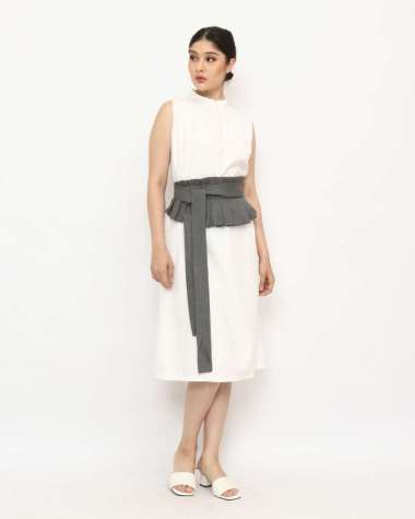 Nona Rona Juliet Dress White Dress + Obi Senandung