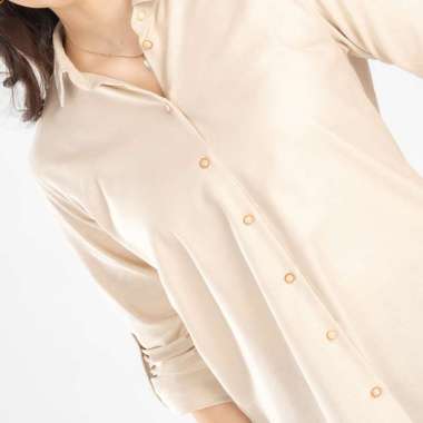 C2 Isotta Khaki Kemeja Casual Wanita 2XL