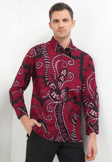 Arjuna Weda Kemeja Body Fit Batik Batu Pecah 58281104 - Merah S