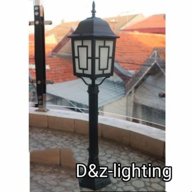 Lampu Taman Tiang Outdoor-Lampu Taman Klasik 1022 B Hitam
