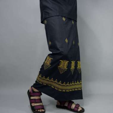 Sarung Bordir Pintu Aceh Motif Timbul Keren Sarung Pria Dewasa Sarung Sholat 100% Bordir warna Navy 