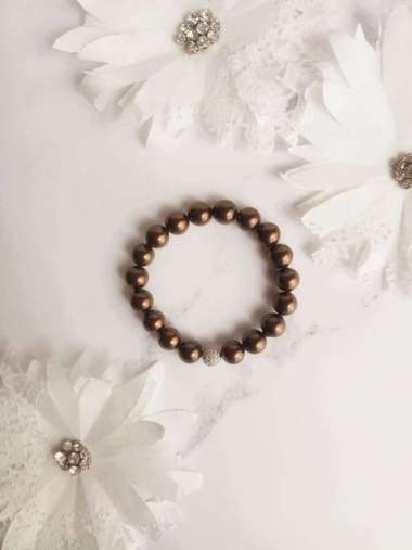 Gelang Kerang Mutiara Asli Warna Cokelat Keemasan Berbalut Swarovsky