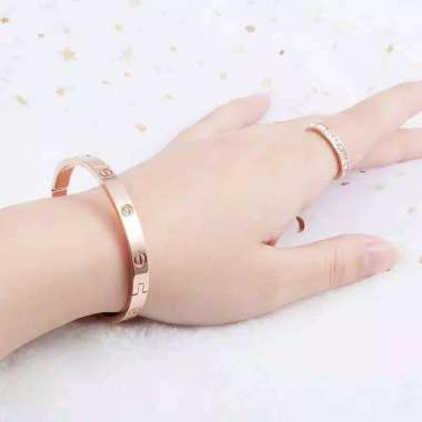 Gelang Titanium Wanita warna Rose Gold / Silver Model Terbaru Putih