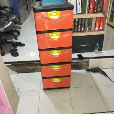 lemari plastik loker 5 susun