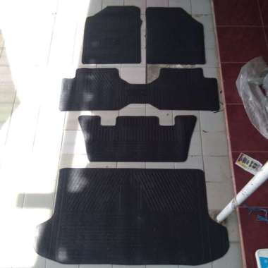 Karpet karet mobil full set Calya - Sigra Logo SIGRA