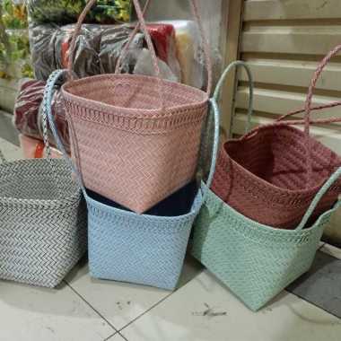 Tas Anyaman Model Kotak Nasi Box 22 Bahan Premium Isi 1 Pcs