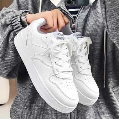 TAEYONG Sepatu Sneakers Pria Sepatu Import Murah Pria Sekolah Kuliah Kerja 43 Putih