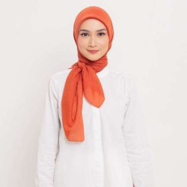 DAUKY Jilbab Kerudung Segi Empat Voal Polos Olinda Plain Scarf Teracotta