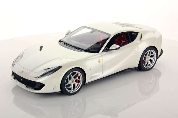 1:18 MR MODELS FERRARI 812 SUPERFAST BIANCO FUJI