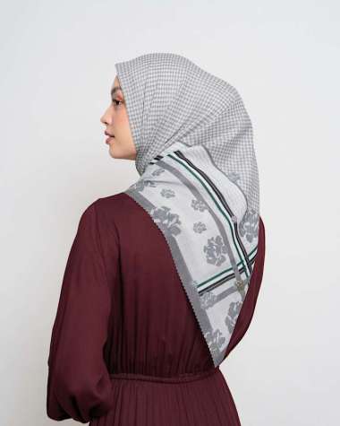 Heaven Lights - Rafat Scarf - Hijab Motif Segi Empat Wanita Grey