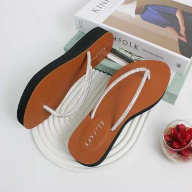 Sandal Wedges Wanita Dewasa Tali Jepit Full Mutiara Terbaru Kekinian 40 Tan