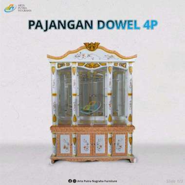 lemari pajangan kaca 4 pintu / lemari hias / lemari pajangan kaca / lemari pajangan