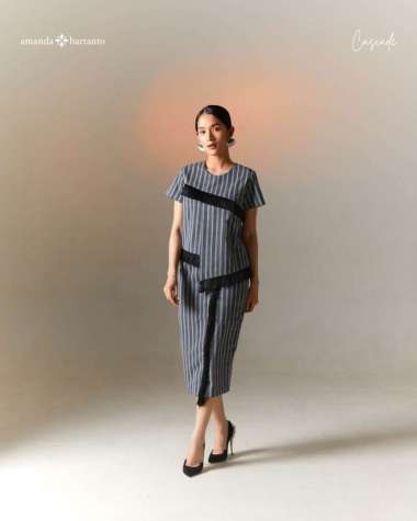 Floryn Top & Floryn Skirt - Amanda Hartanto Batik Floryn Top