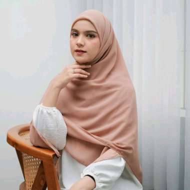PUSSAT Anira Square Syar'i Hijab Segi Empat Syar'i Ceruty Babydoll Premium 140 × 140 cm Jahit Tepi R