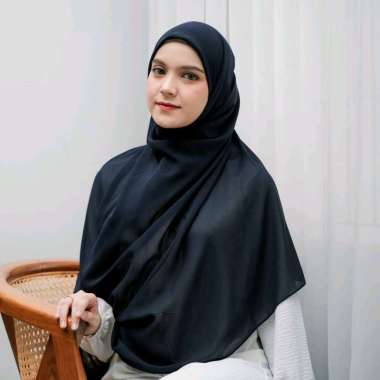 PUSSAT Anira Square Syar'i Hijab Segi Empat Syar'i Ceruty Babydoll Premium 140 × 140 cm Jahit Tepi R