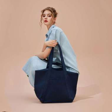 Crème et Caramel Nylon Carryall Tote Bag CC9-1287 Dak Blue
