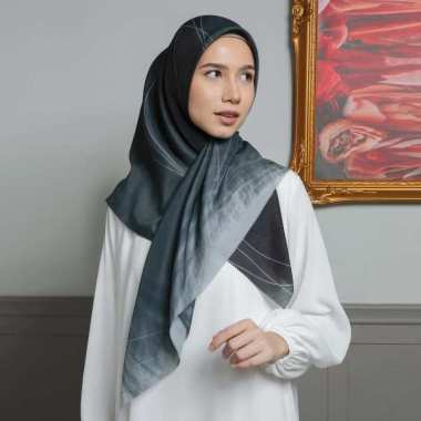 Lozy Hijab - Aurel Scarft Exclusive Pattern (Hijab Square Segiempat Motif) Night Emerald S1