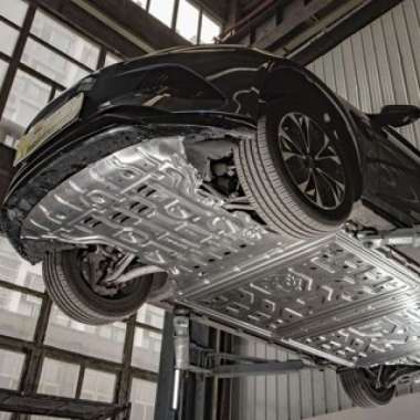 CRANK GUARD PELINDUNG BAWAH MESIN MOBIL BYD SEAL - ON BOTTOM ENGINE GUARD gold