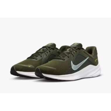 Sepatu Lari Pria NIKE QUEST 5 DD0204 300 ORIGINAL BNIB 40