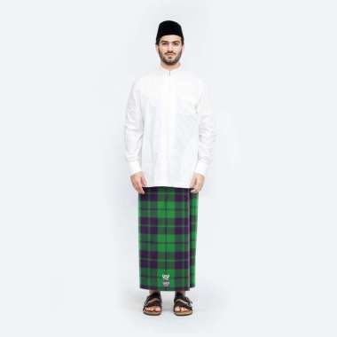 Sarung BHS Classic Gold Motif C42 KDT Hijau Besar