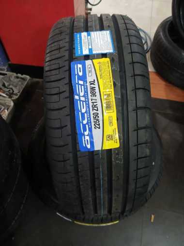 Ban mobil ACCELERA PHI-R 225 50 R17 INNOVA MERCEDES