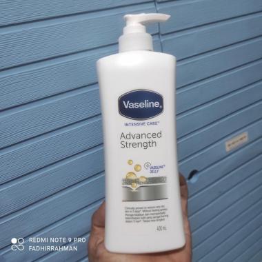 Vaseline Intensive Care Advanced Strength 400Ml