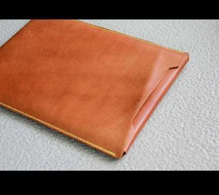 Leather Tan Apple MacBook &amp; Laptop Case Cokelat Muda