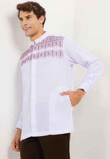 Arjuna Weda Koko Reguler Fit Geometris 97102014 - Merah Tua M