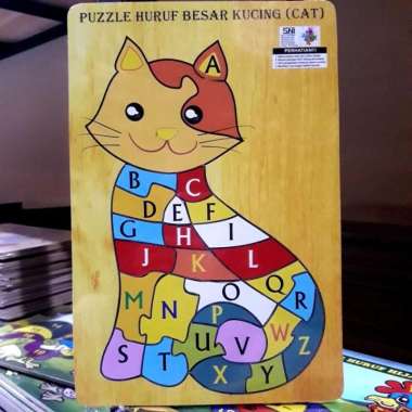Puzzle Huruf Besar Kucing
